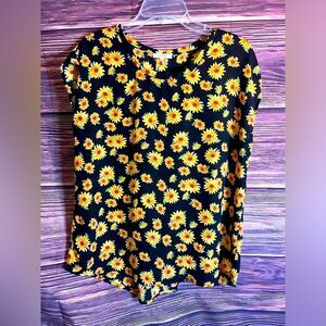 Pleione Sunflower Print Shirt. Size Small.